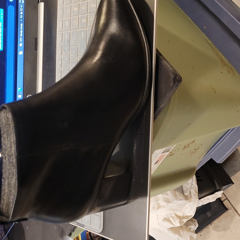 Brand New Ecco Shape 45 Block Boot in Black - Women's size 41 M